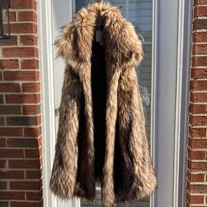 Beautiful Faux Fur Vest Sz L